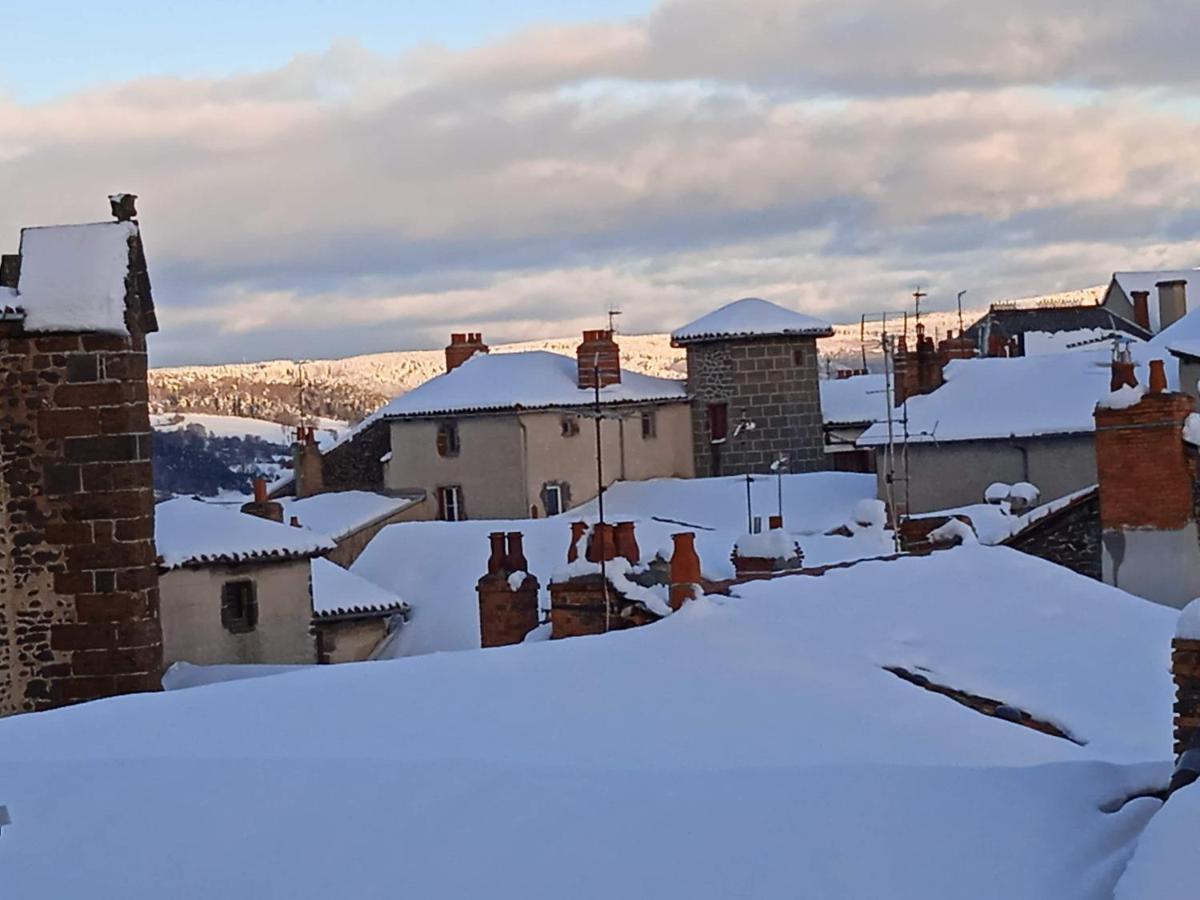 Duplex Centre Ville Saint-Flour  Luaran gambar
